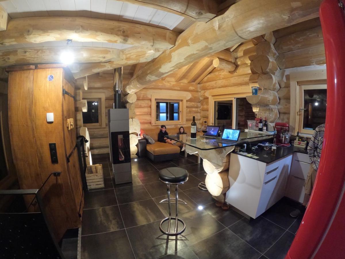 Chalet Anzac 5 Etoiles En Rondins Neuf Unique Dans Les Aravis